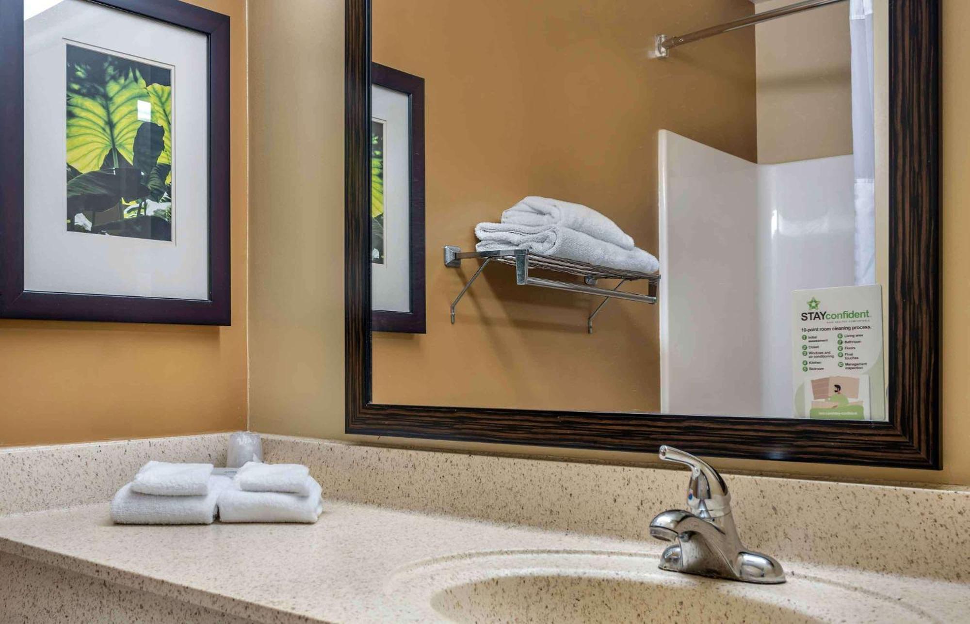 Extended Stay America Suites - Detroit - Metropolitan Airport Romulus Exterior foto